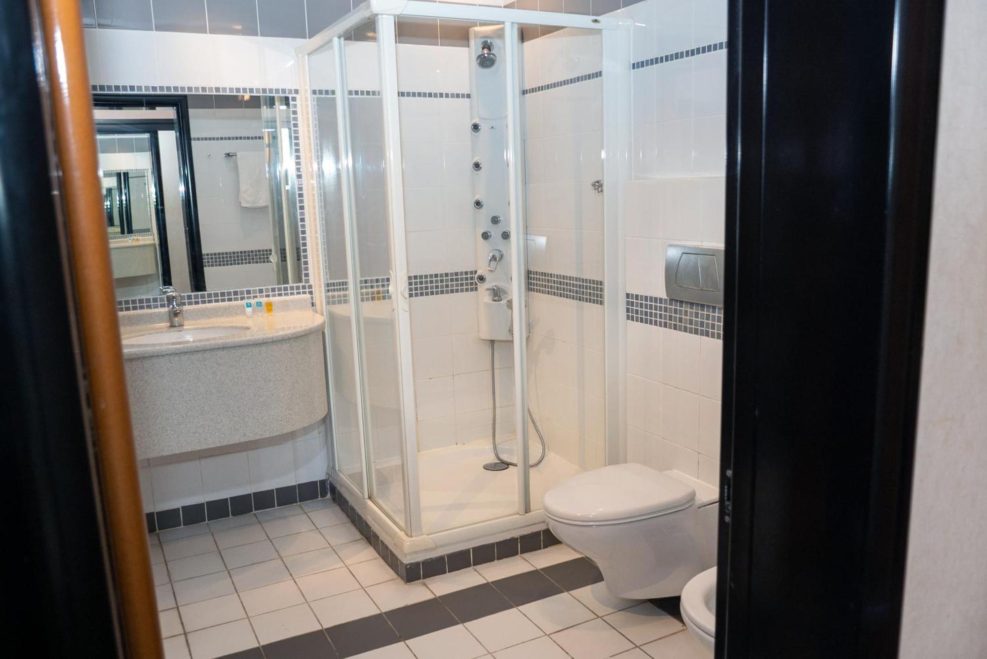 מנאמה One Pavilion Luxury Serviced Apartments מראה חיצוני תמונה